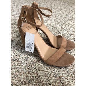 Block Heeled Pumps A New Day Beige NEW Women's size 11